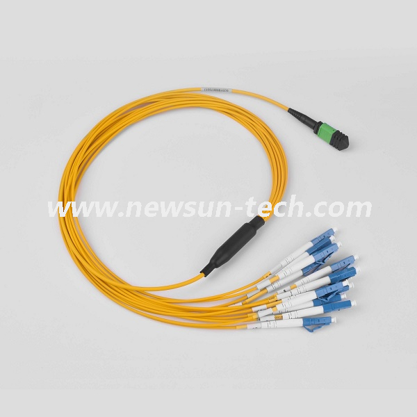 MPO / MTP Fibra Óptica 4/8/12/24 Arnés de Fibras Cable de Salida de Fanout